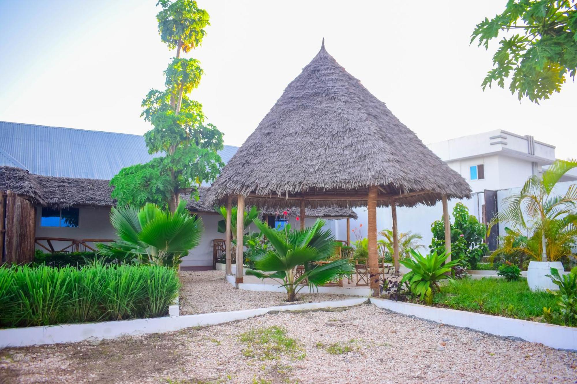 Uhuru House And Restaurant Nungwi Eksteriør bilde