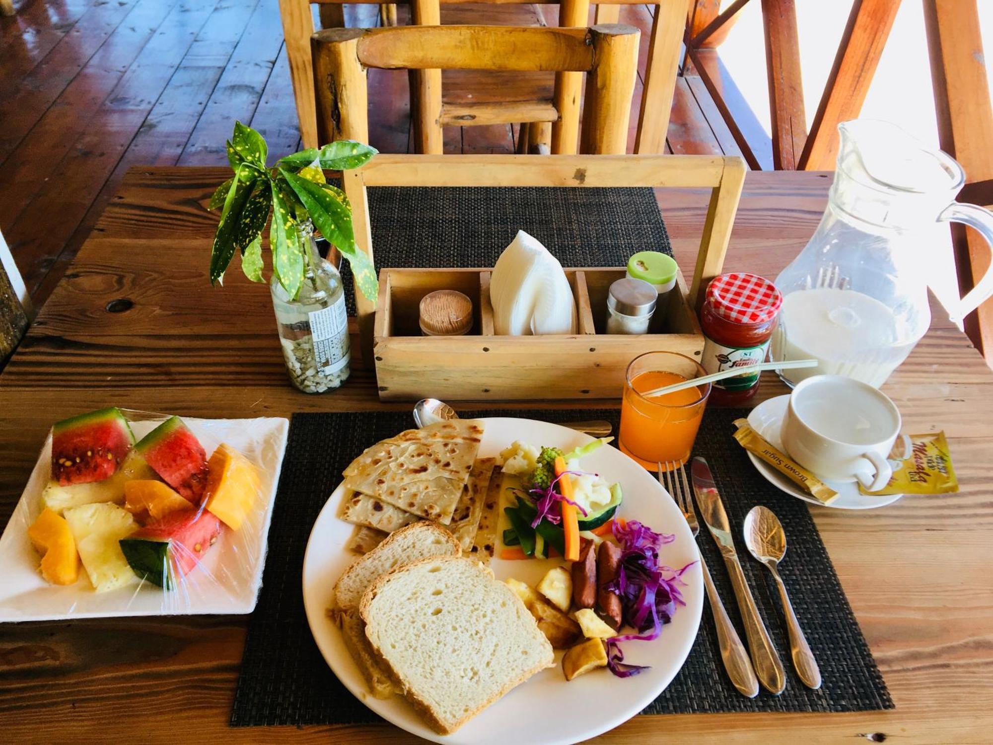 Uhuru House And Restaurant Nungwi Eksteriør bilde